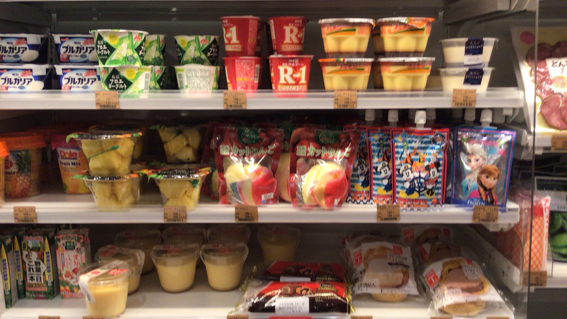2018年11月アンバサダーホテルコンビニ値段